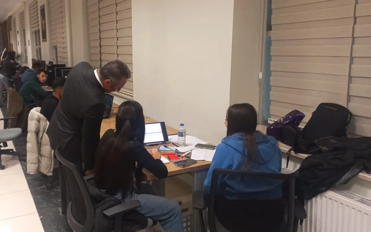 Gümüşhane Üniversitesi’nden sınav maratonuna tam destek