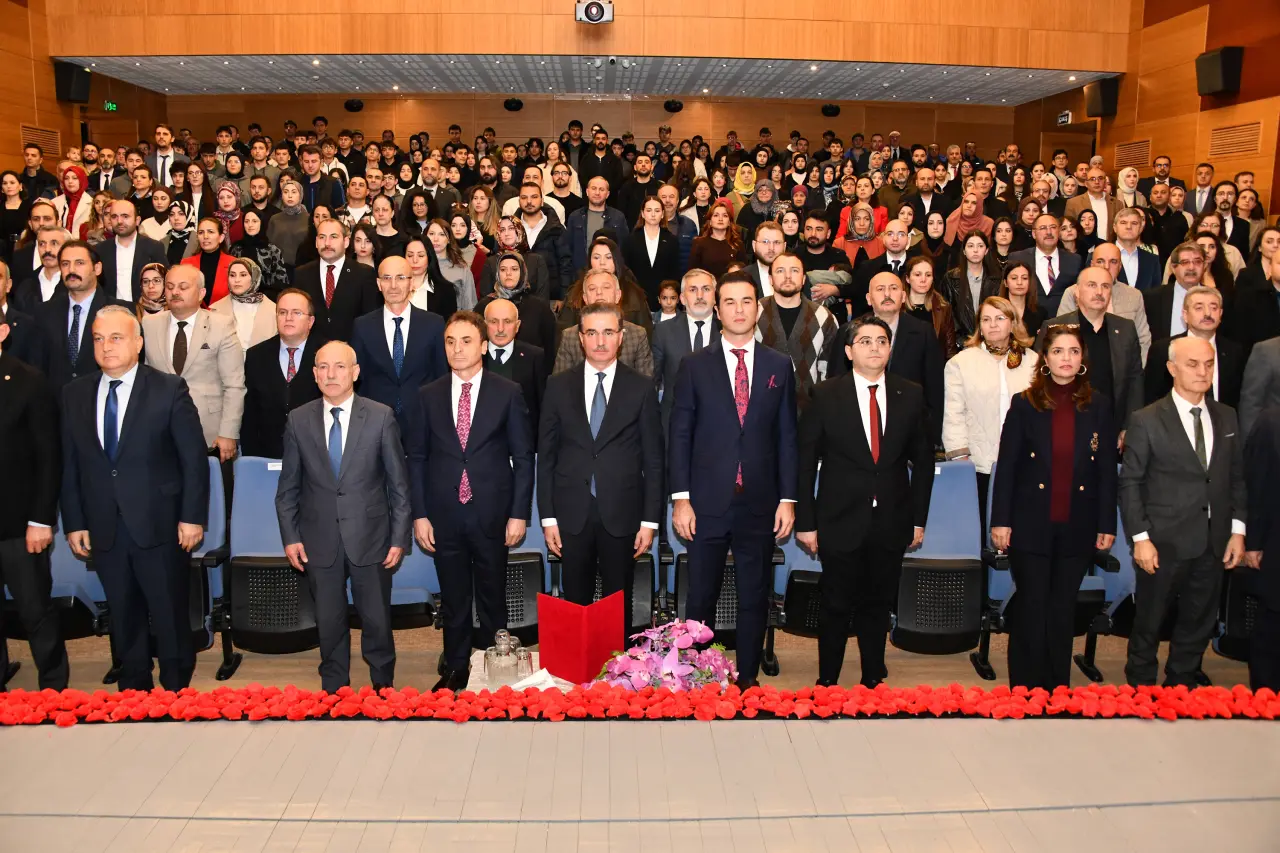 Gümüşhane’de Öğretmenler Günü kutlandı