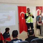 Jandarma’dan üniversite gençliğine kapsamlı eğitim