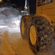 Ekipler gece gündüz demeden çalışıyor