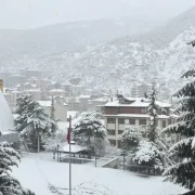 193 köy yolu ulaşıma kapandı