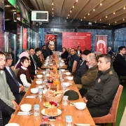 Gümüşhane’de duygulandıran iftar: “Sizler bizim öz ailemizsiniz!”