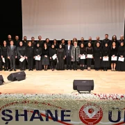 Gümüşhane’de sahne öğretmenlerin! Maarif Korosu’ndan unutulmaz sanat gecesi