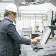 Üretim Yürütme Sistemi MES ile Sahadaki Gerçekliği Anında Görün