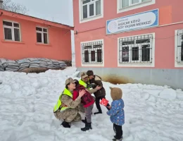Gümüşhane’de minik kalplere Jandarma dokunuşu