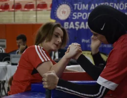 Üniversiteler Arası Bilek Güreşi Türkiye Şampiyonu: Gümüşhane Üniversitesi!