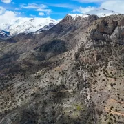 Dağın Ortasından Fışkırıyor! Aynı Gün Başlayıp Aynı Gün Kesilen Esrarengiz Sular