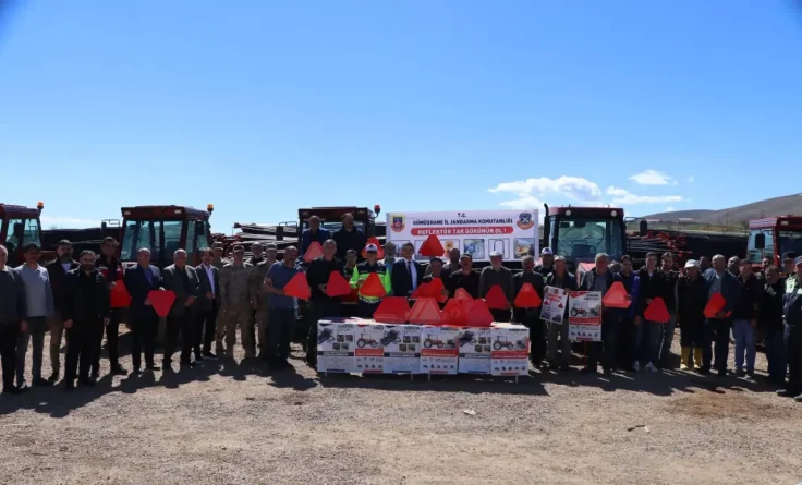 Gümüşhane İl Jandarma Komutanlığı’ndan Çiftçilere Trafik Güvenliği Eğitimi