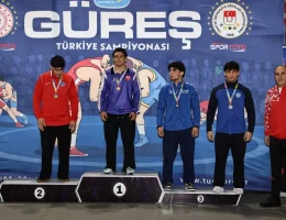 Gümüşhane Üniversitesi Güreş Takımı Türkiye Şampiyonası’nda Büyük Başarı Elde Etti