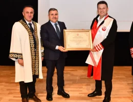 Gümüşhane Üniversitesi’nde bilimsel başarı ve akademik emek ödüllendirildi