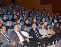 Gümüşhaneli Gençler LGS Öncesi Tiyatroyla Moral Depoladı