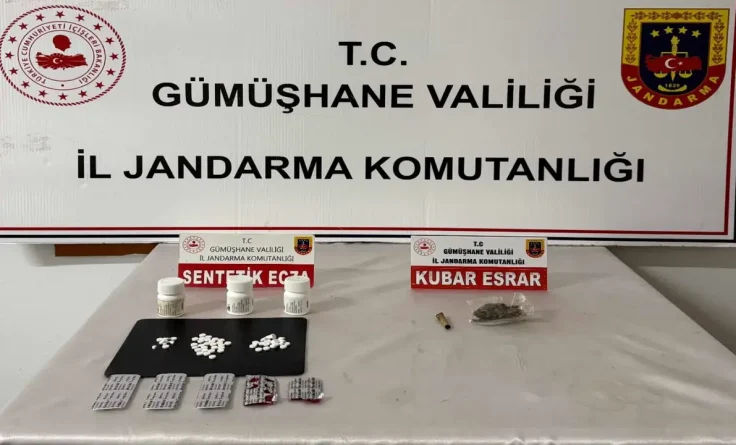 Jandarma Zehir Tacirlerini Kıskıvrak Yakaladı!