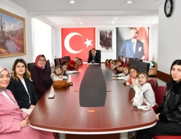 Makam Koltuğu Bu Kez Masal Diyarına Açıldı! Gümüşhane’de 23 Nisan Coşkusu Erken Başladı