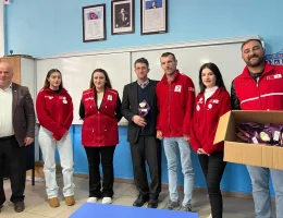 Türk Kızılay Gümüşhane Şubesi’nden Eğitim Camiasına Anlamlı Vefa Ziyareti