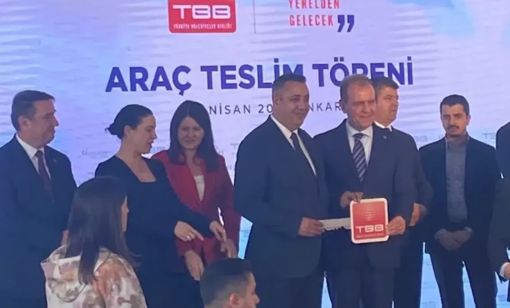 Türkiye Belediyeler Birliğinden Gümüşhane Belediyesine Araç Desteği