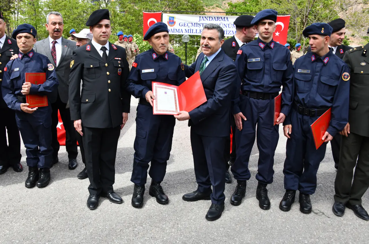 Gümüşhane’de 9 özel birey bir günlüğüne Mehmetçik oldu