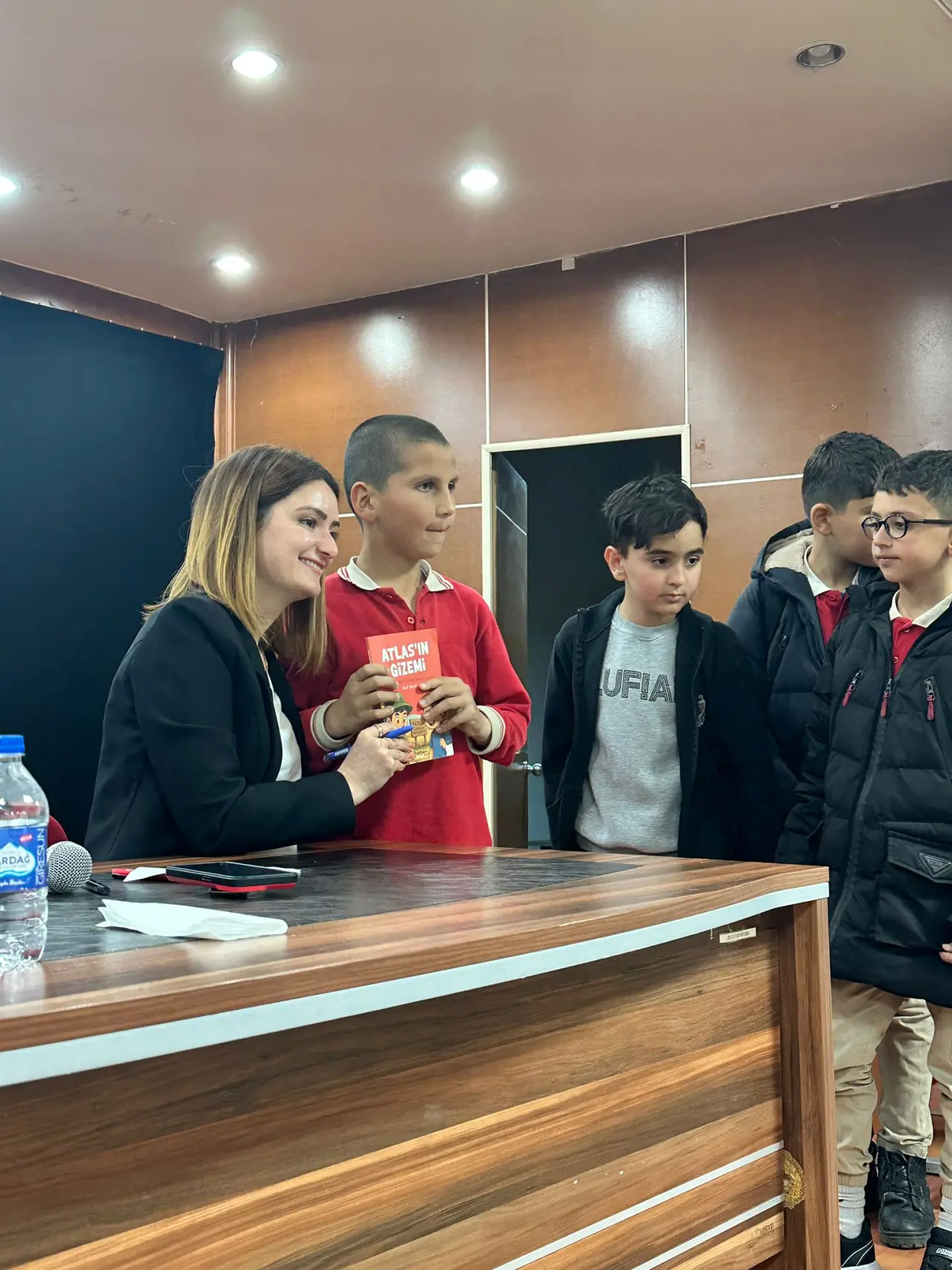 Öğrencilerin Yoğun İlgi Gösterdiği Yazar Yeni Müjdeyi Verdi!