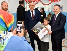 Gümüşhane’de 17 bin 183 öğrenci karne sevinci yaşadı