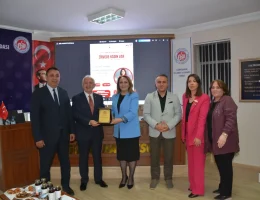 Gümüşhane’de Zirvede Kadın Var Paneli Geniş Katılımla Gerçekleştirildi