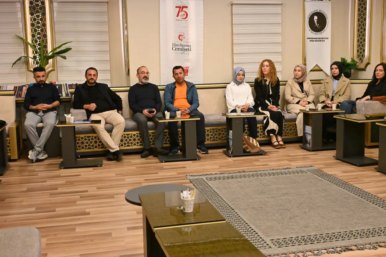 Gümüşhane’nin gönüllü turizm elçileri Şehir Sohbetleri’nde anlatıldı