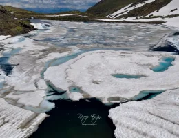 Haziran ayında karlar altında bir cennet: Artabel Gölleri
