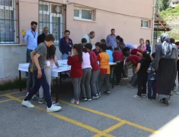 Torul Aktaş Ortaokulu öğrencilerine çevre eğitimi