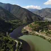 Torul Baraj Gölü Tamamen Renk Değiştirdi! Görenler Gözlerine İnanamadı