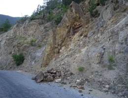 Torul’da vatandaşların tapulu araziler her geçen gün küçülüyor