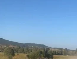 Ankara’dan Havalandı, Gümüşhane’de Tarlaya İndi: Köylüler Gözlerine İnanamadı!
