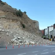 Gümüşhane’de 1. Etap TOKİ yolu geçici olarak ulaşıma kapatıldı