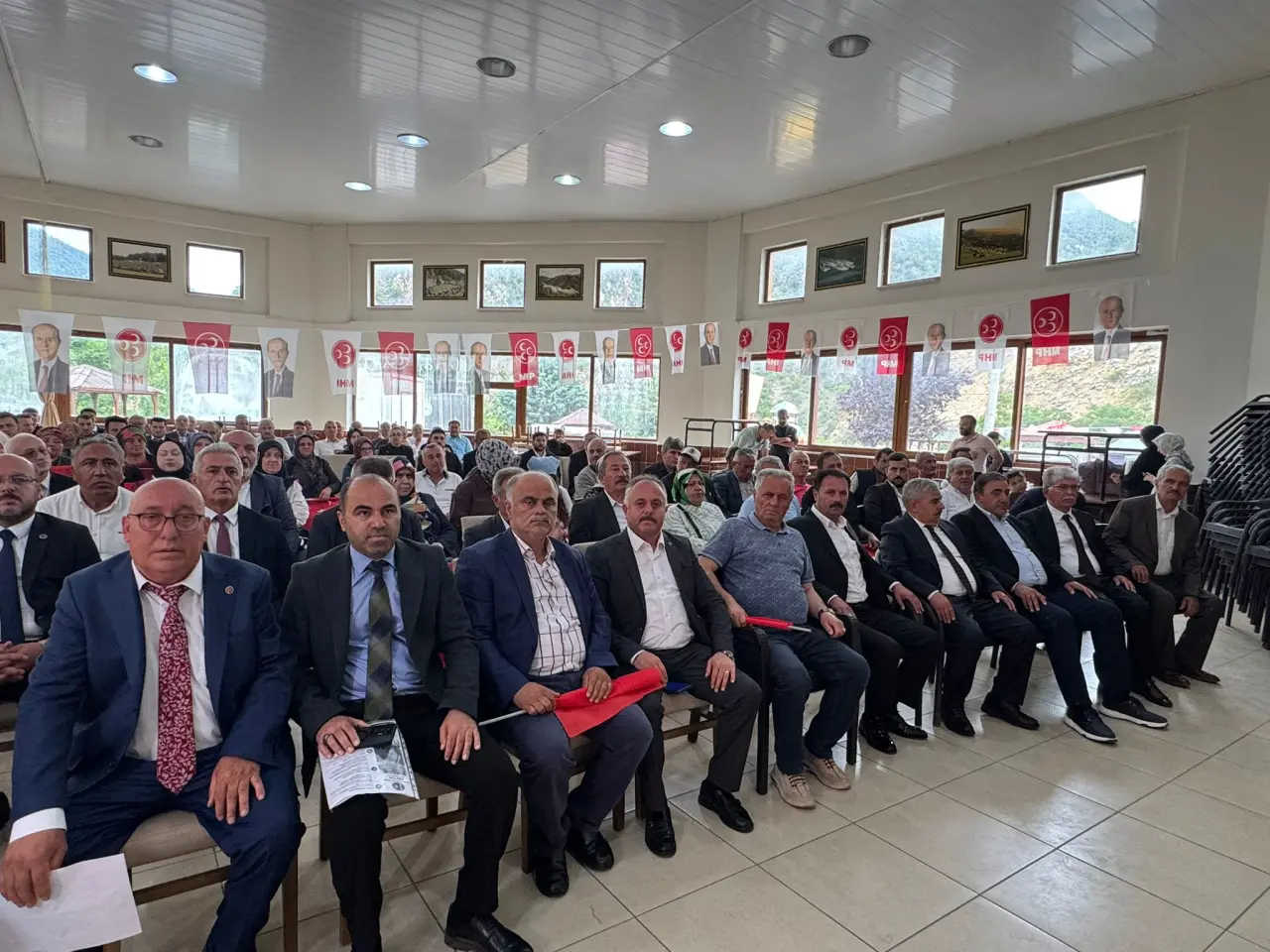 MHP Kürtün İlçe Kongresi Yapıldı: Bekir Kumaş Yeniden Başkan
