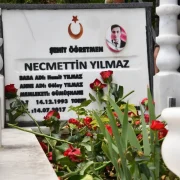 Şehit Öğretmen Necmettin Yılmaz Kabri Başında Dualarla Anıldı