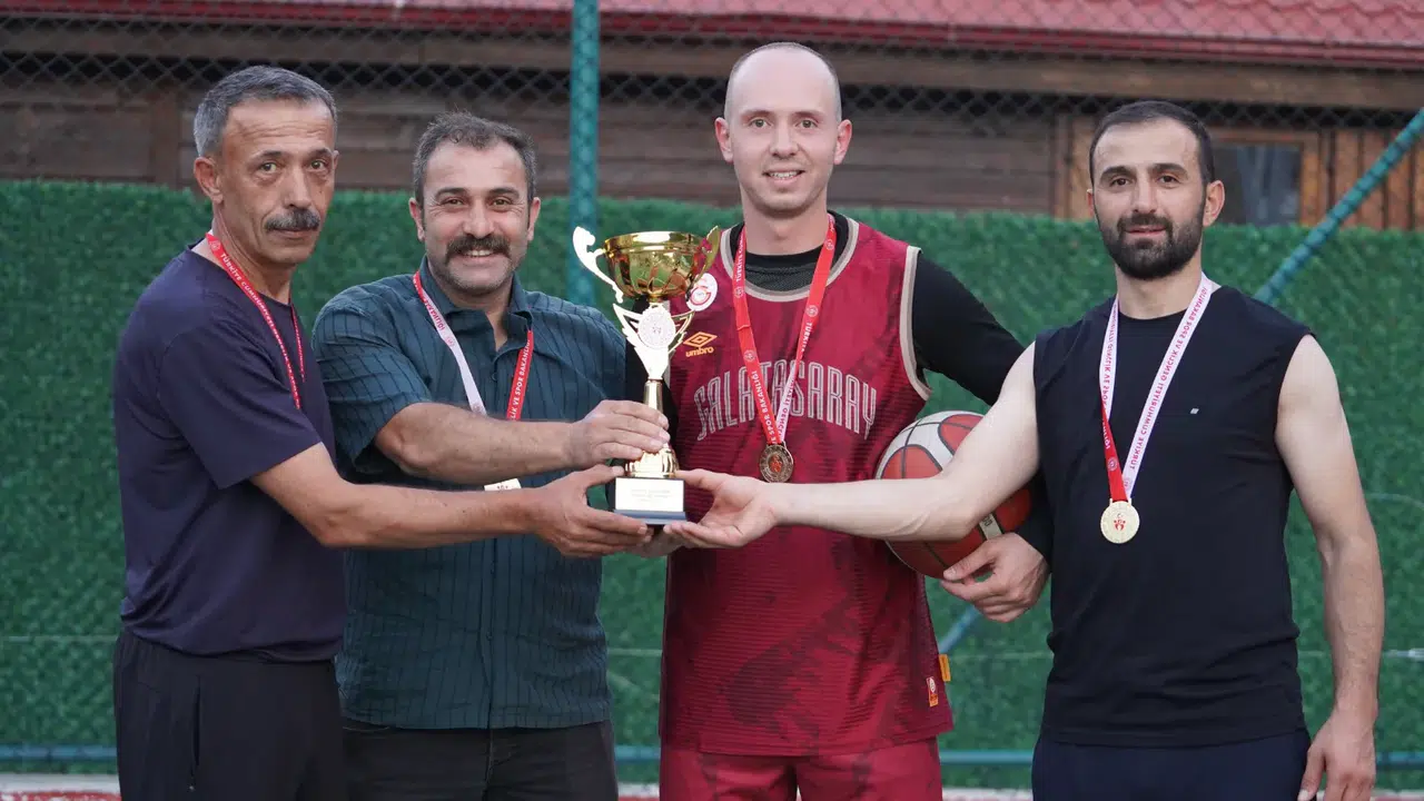 Gümüşhane’de 30 Ağustos Zafer Bayramı Coşkusu 3×3 Basketbol Turnuvası ile Yaşandı