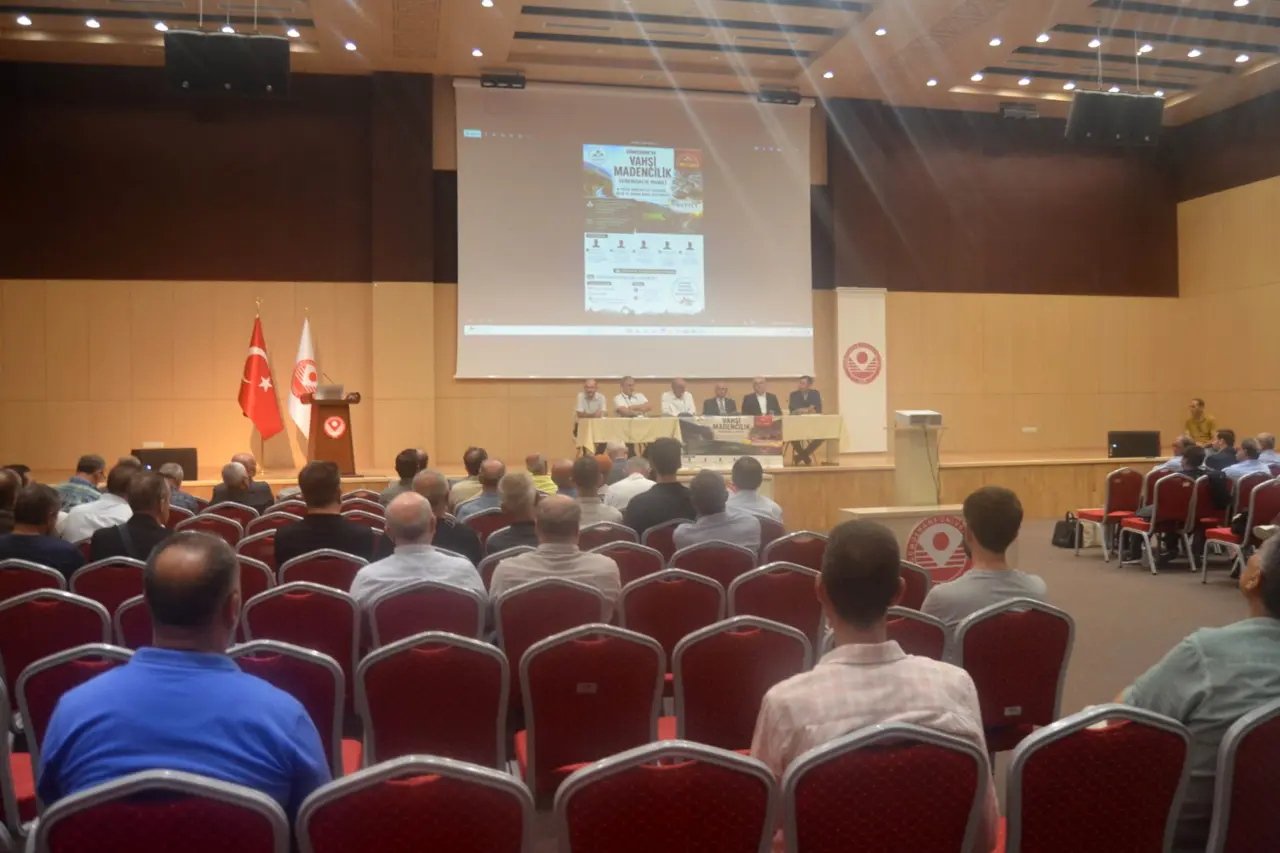 Gümüşhane’de Vahşi Madencilik Bütün Yönleriyle Ele Alındı