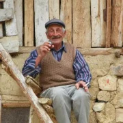 Alaattin BERKER Hakk’ın rahmetine kavuşmuştur
