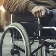 Tekerlekli Sandalye Alırken Doğru Model Nasıl Belirlenir