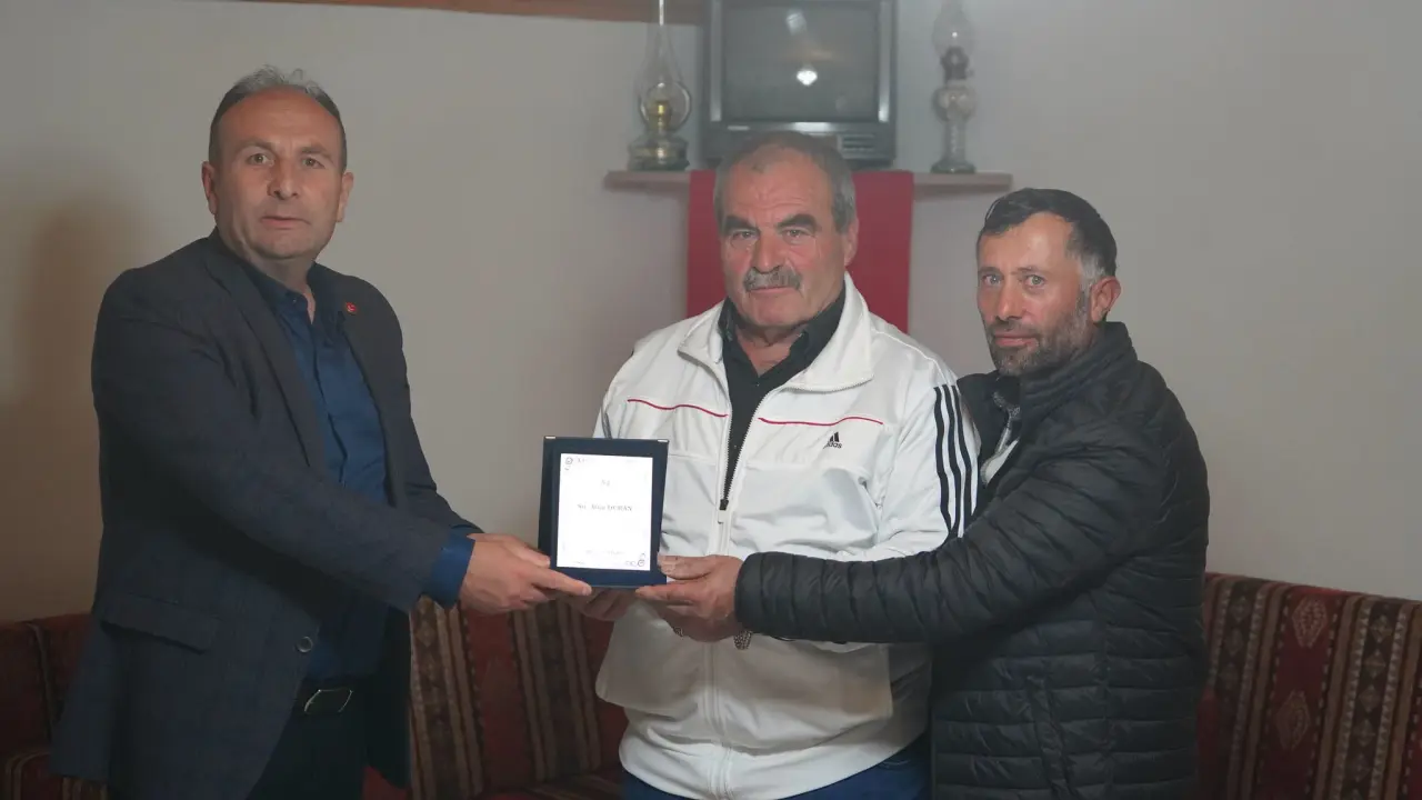Şampiyon Sporcuya Yıllar Sonra Büyük Sürpriz: Yenice Köyünde Duygusal Anlar