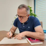 Sosyal Medyayı Kapatıp Kitaplara Sığınan Kıvanç Tatlıtuğ’a Gümüşhaneli yazardan sürpriz destek